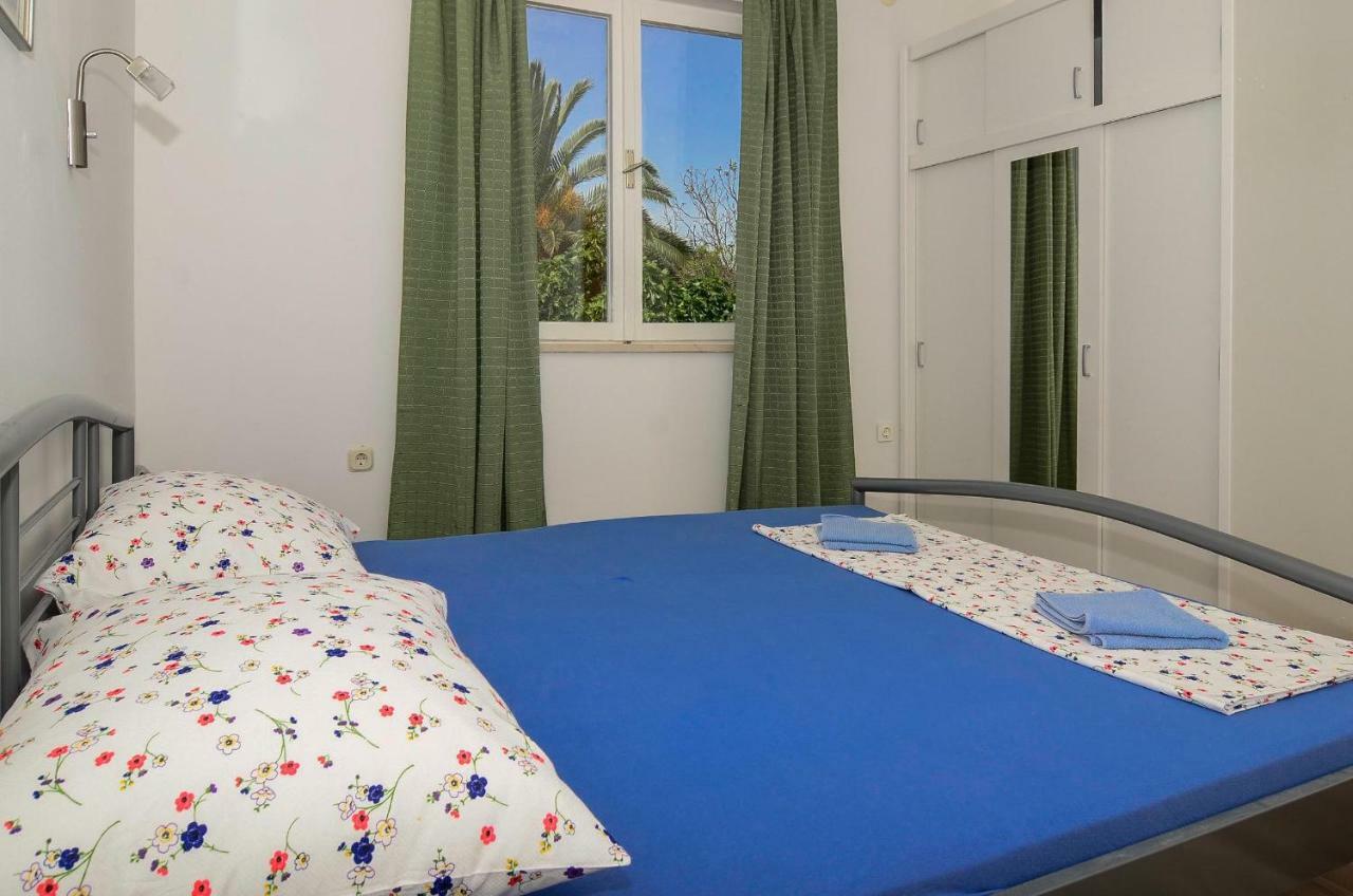 Holiday Home Loviste Ngoại thất bức ảnh